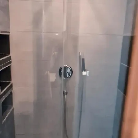 In A Residencial Flat Swieqi Gazde/Camere de închiriat *